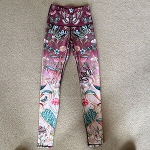 Yoga Democracy Women's Floral Butterfly Leggings - Purple XS